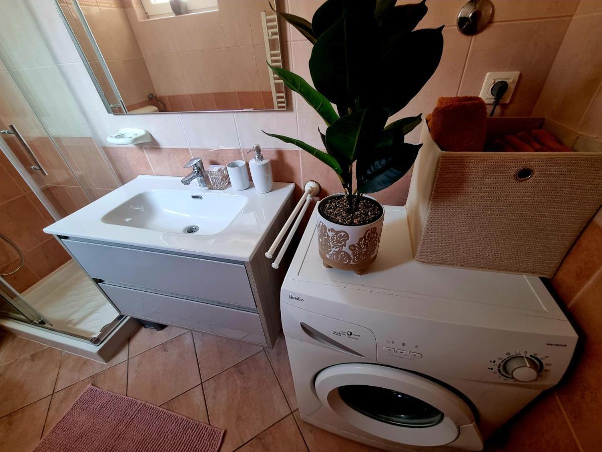 Apartments Ema Pula Zewnętrze zdjęcie