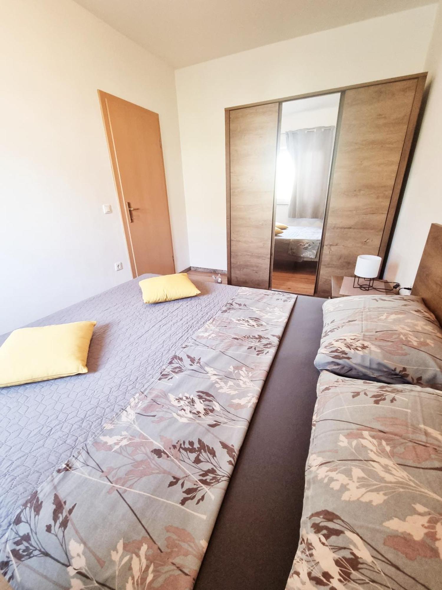 Apartments Ema Pula Zewnętrze zdjęcie